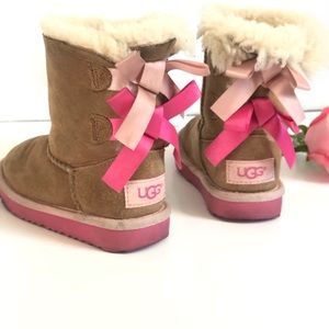 Little girl UGG boots with pink accent bows